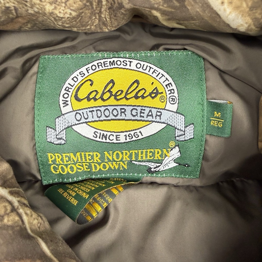 Cabela's Men's Medium Brown Camo Goose Down Puffer Zip Front Outdoor Vest - Picture 2 of 10